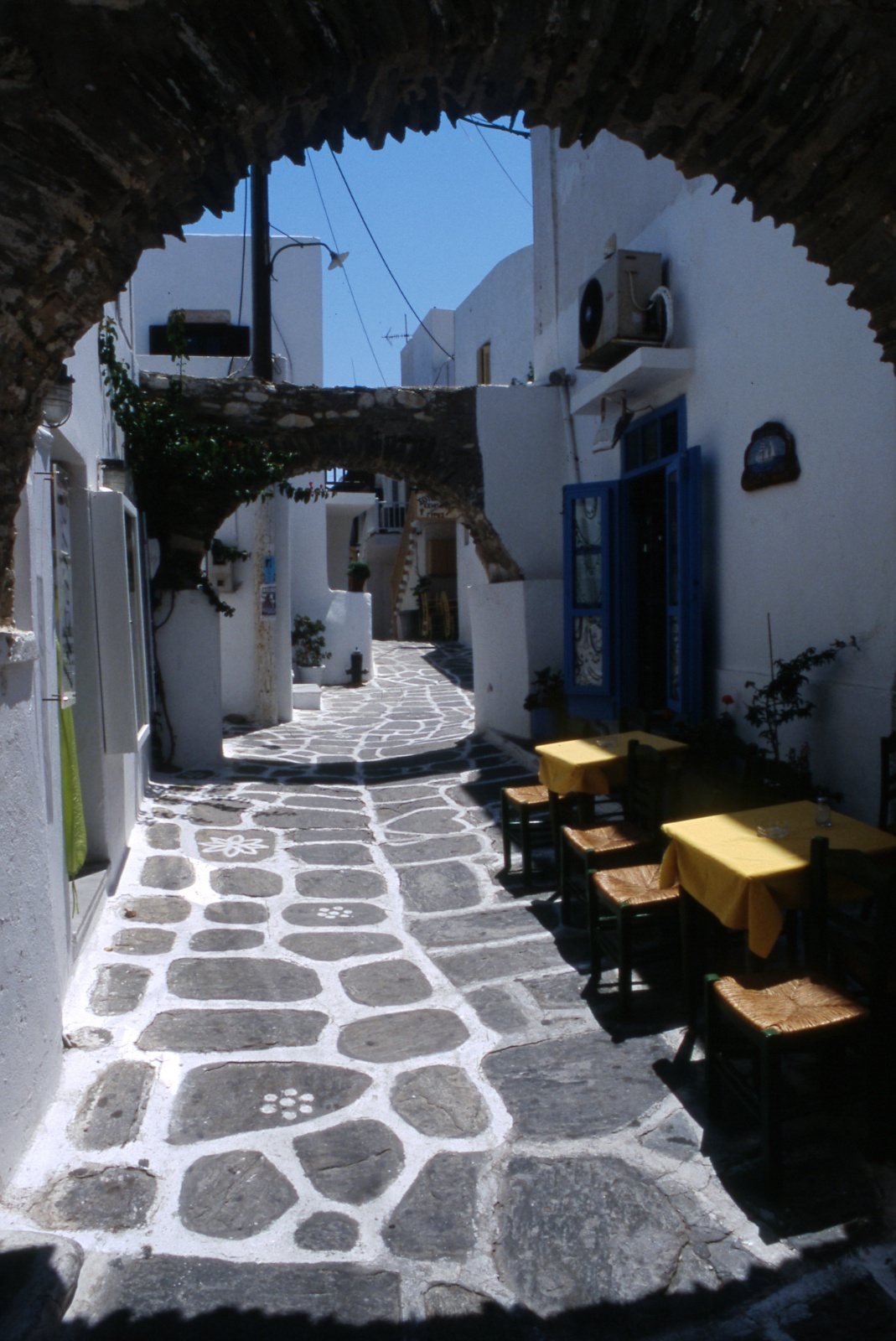 Paros 2004